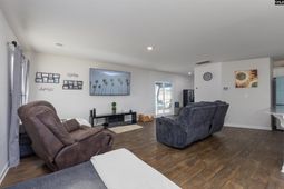 326 Community Drive photo 4