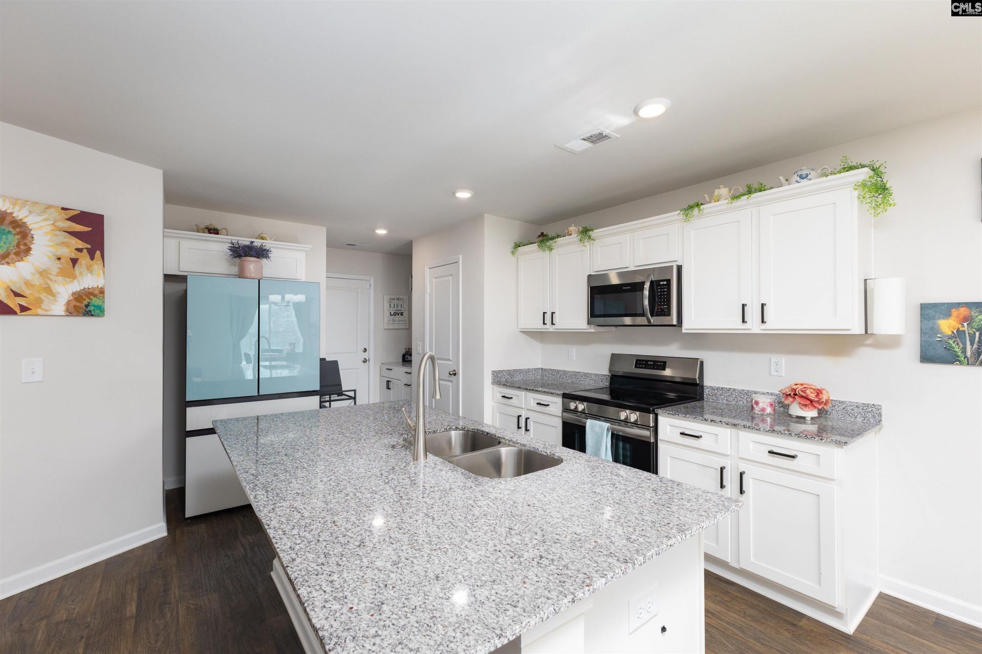 326 Community Drive Photo 8