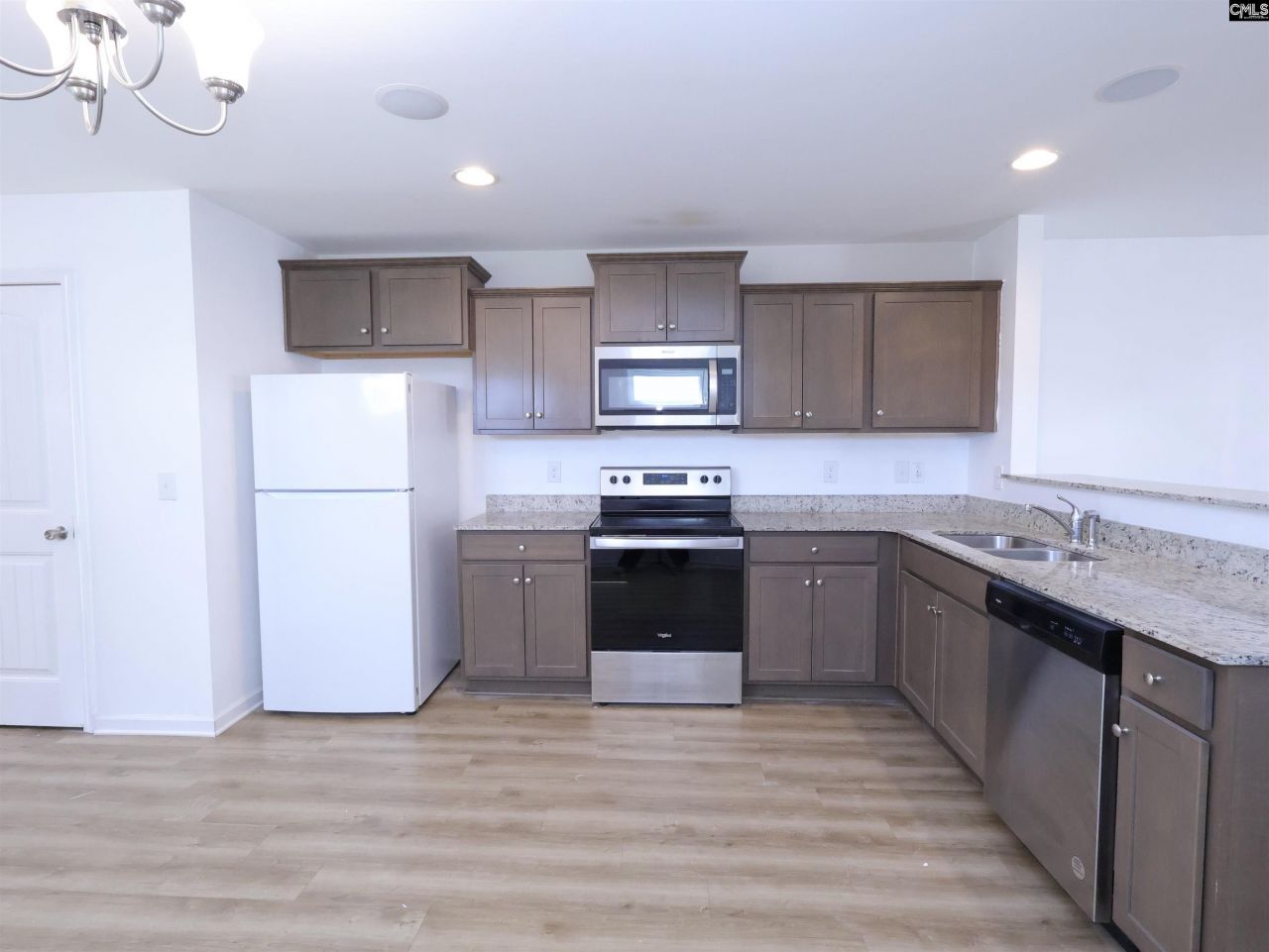 349 Gum Swamp Trl Photo 6