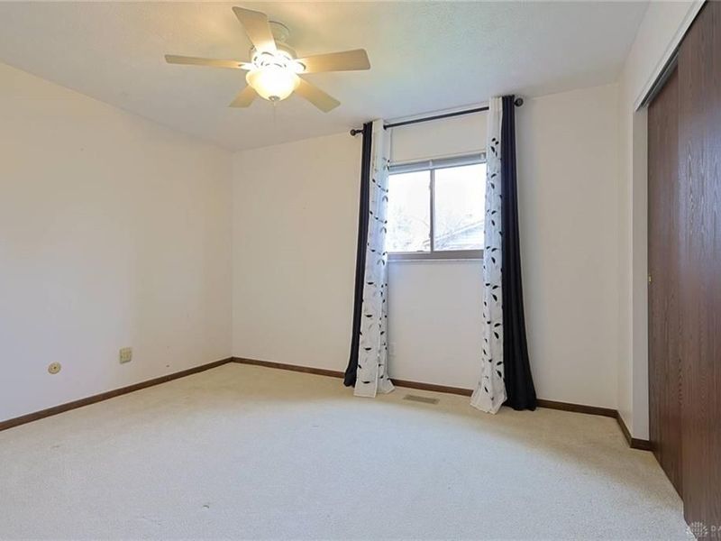 2054 Washington Creek Lane, Washington Township, OH 45458 Photo 25