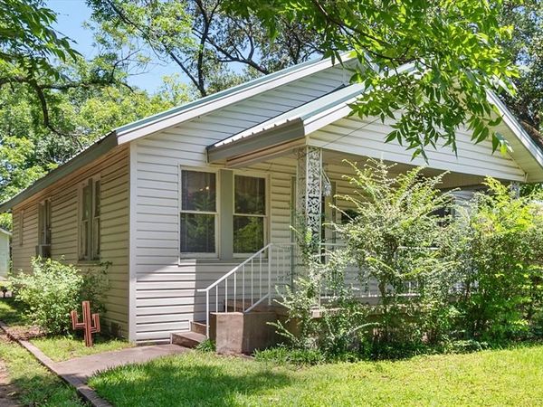 110 Woodland Avenue, Corsicana, TX 75110