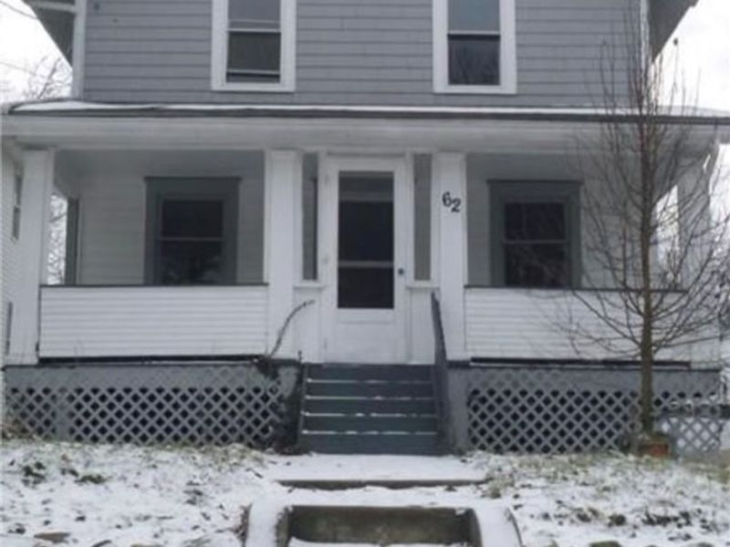 62 E Rosewood Avenue, Akron, OH 44301 Photo 1