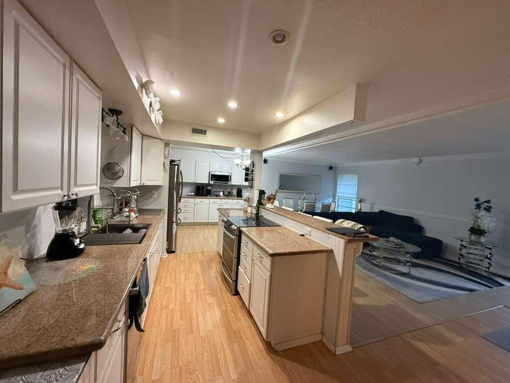 7024 NW 63rd Street, Tamarac, FL 33321 Photo