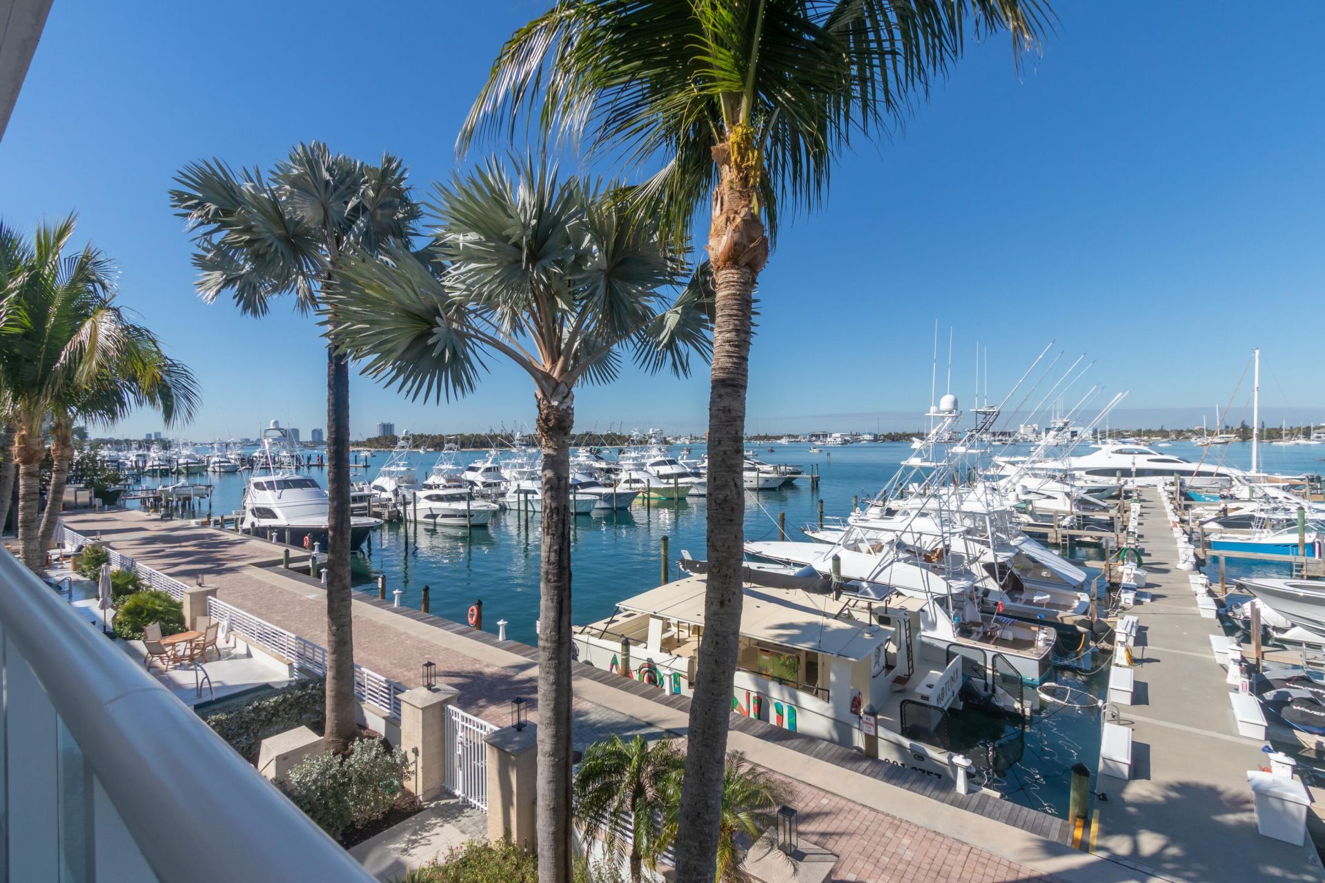 184 Lake Drive, Unit 3201, Palm Beach Shores, FL 33404 Photo