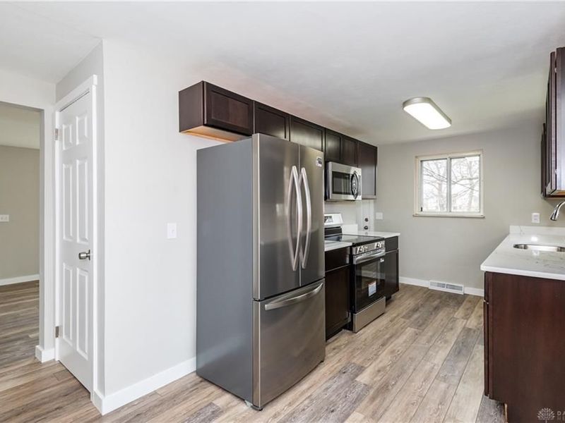 1221 Rangeley Avenue, Dayton, OH 45403 Photo 10