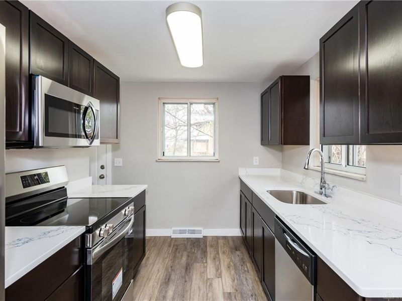 1221 Rangeley Avenue, Dayton, OH 45403 Photo 12