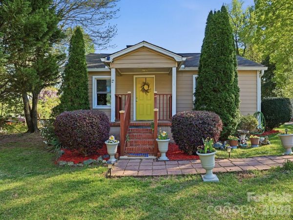 6223 Macon Street, Charlotte, NC 28208