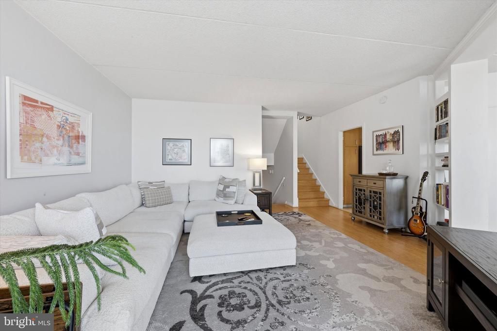 2301 00 Cherry Street, Unit 4A, Philadelphia, PA 19103 Main Photo