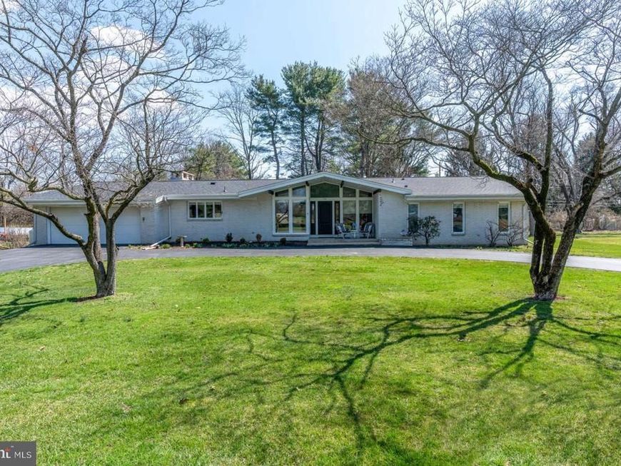 35 Country Club Road, Carlisle, PA 17015 Main Photo