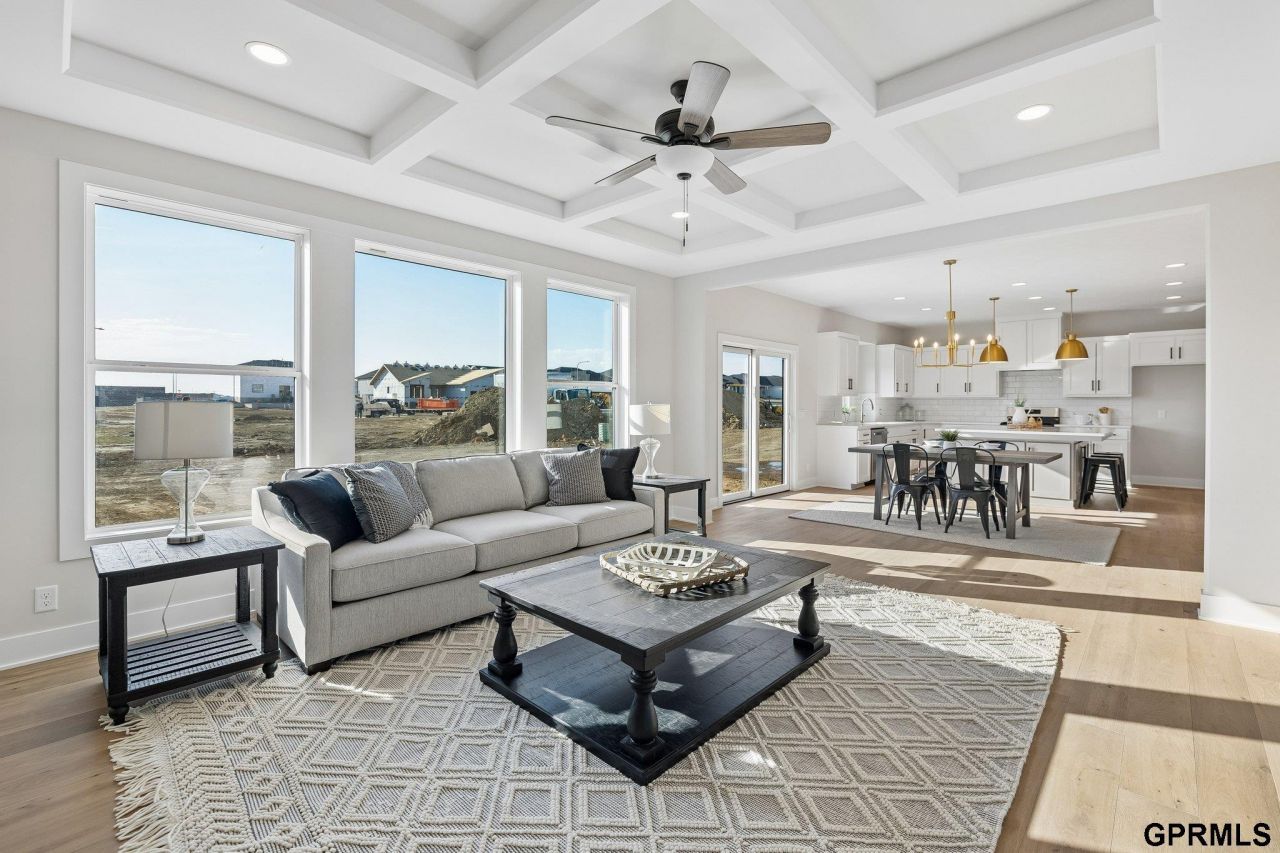 11404 S 191st Avenue, Gretna, NE 68028 Main Photo