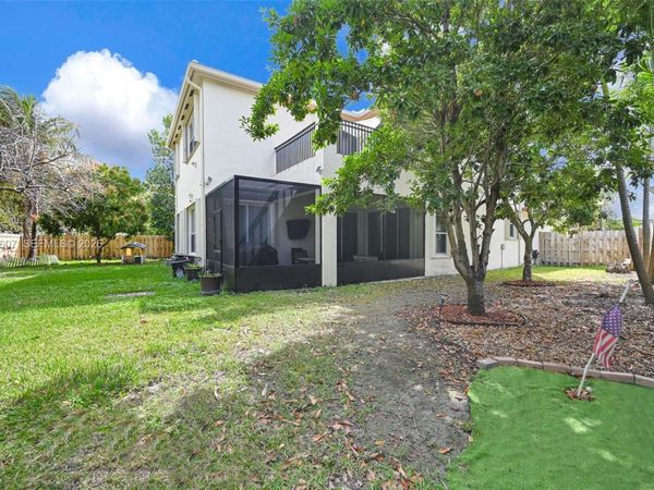 2007 NE 6th Ct, Homestead, FL 33033