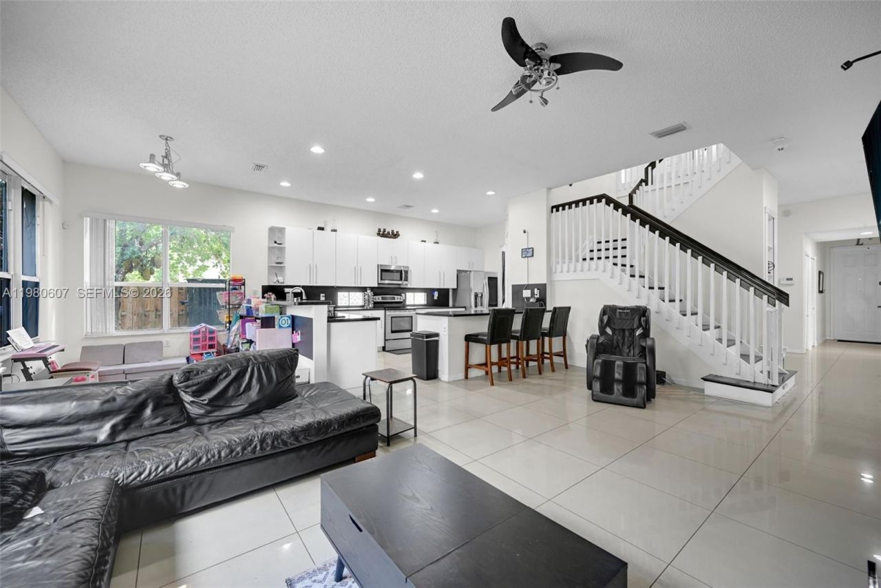 2007 NE 6th Ct , Homestead, FL 33033 Photo