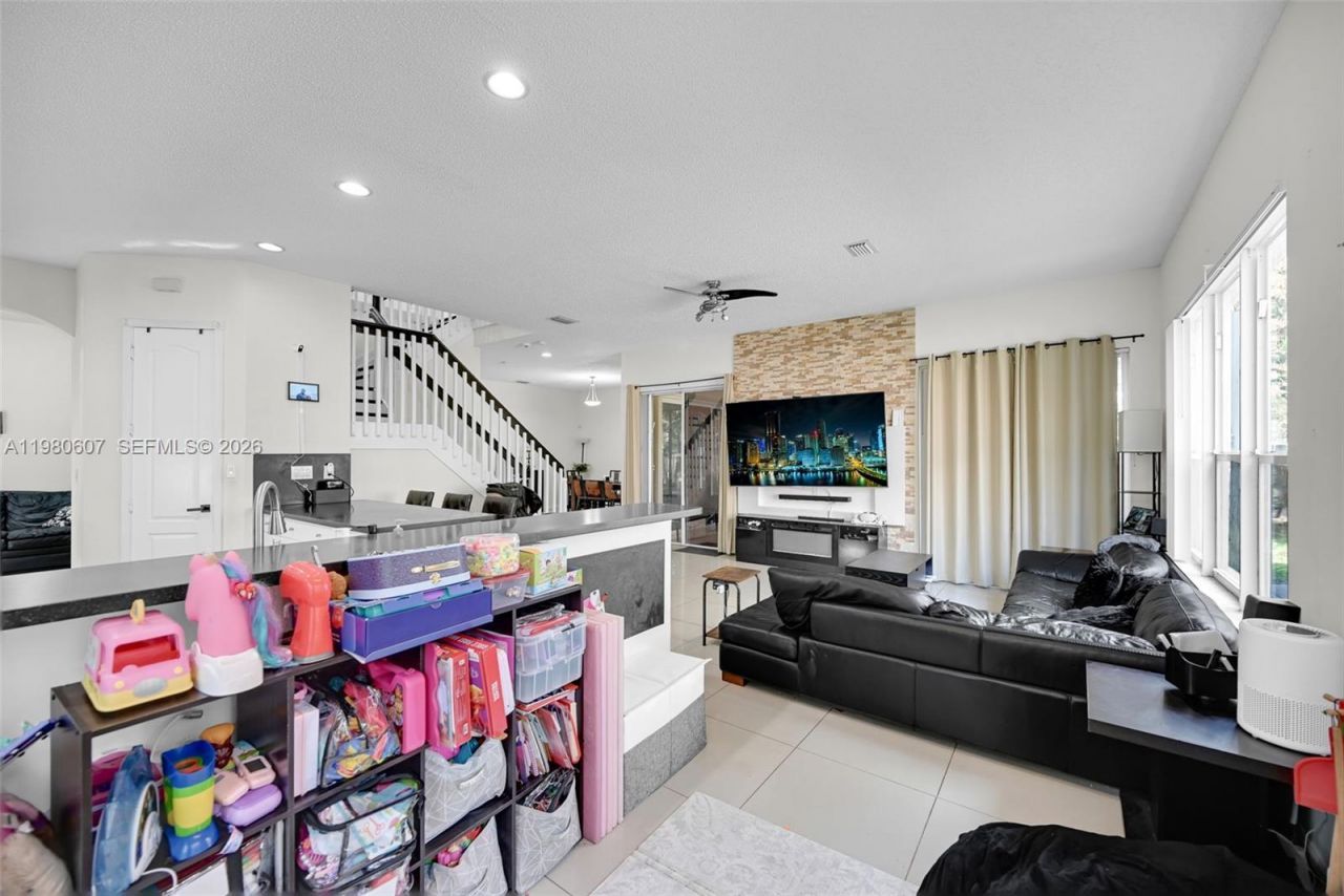 2007 NE 6th Ct , Homestead, FL 33033 Photo