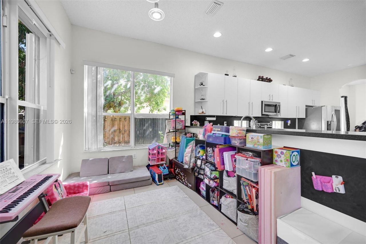 2007 NE 6th Ct, Homestead, FL 33033 Photo