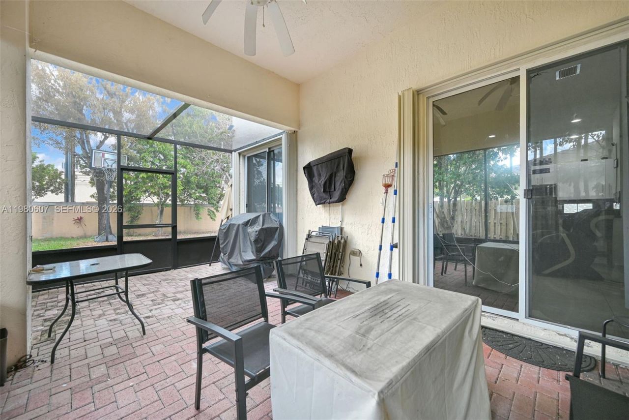 2007 NE 6th Ct , Homestead, FL 33033 Photo