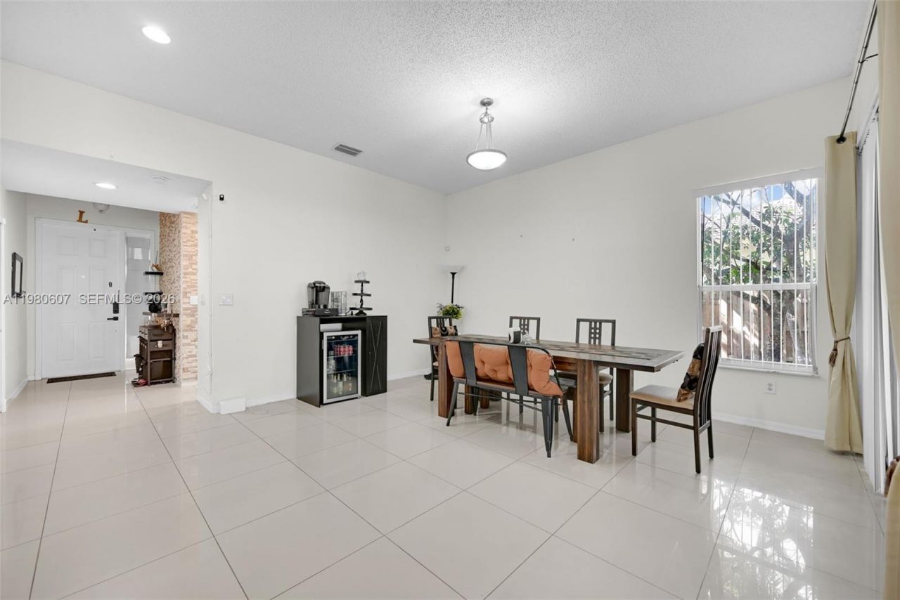2007 NE 6th Ct , Homestead, FL 33033 Photo