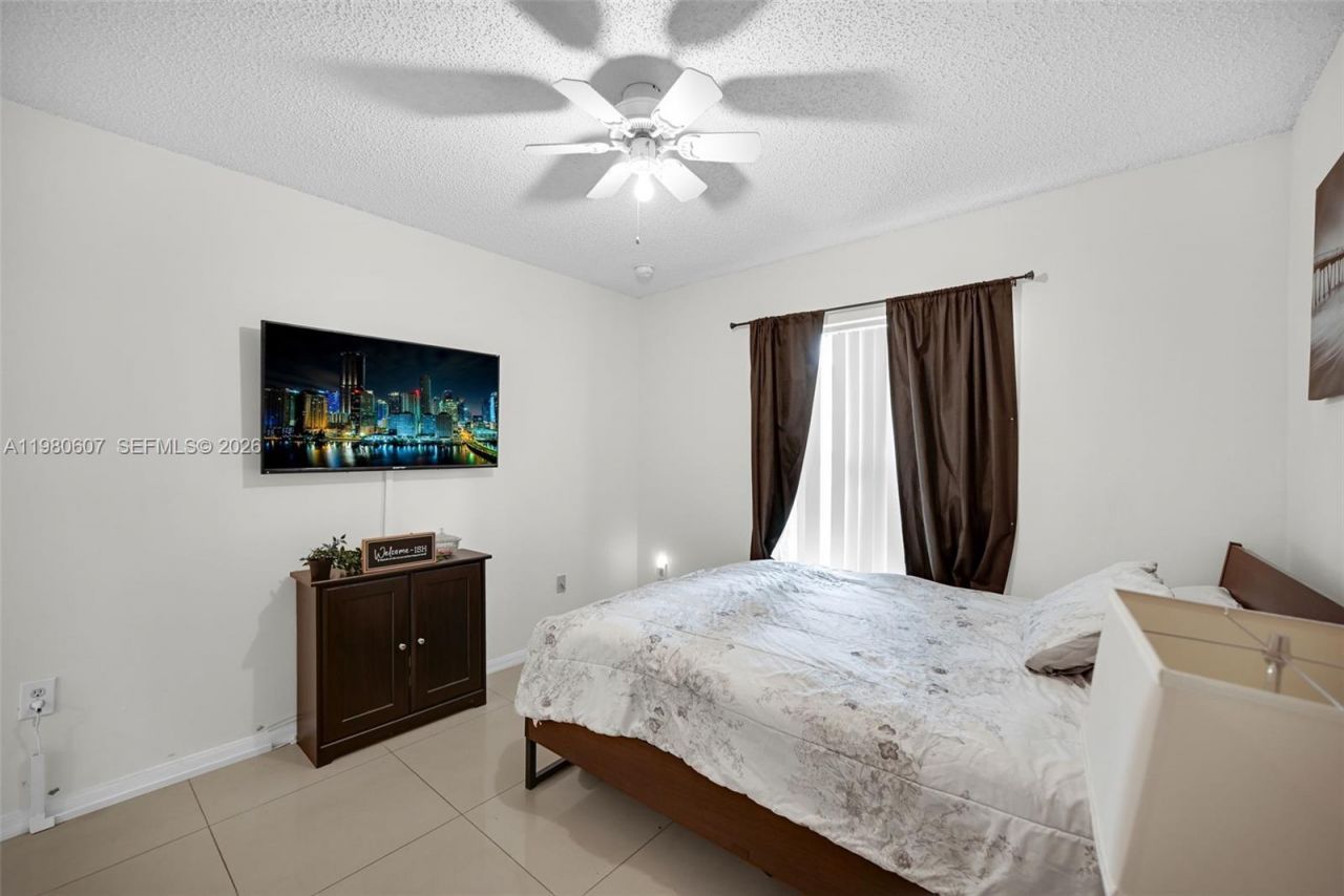 2007 NE 6th Ct, Homestead, FL 33033 Photo