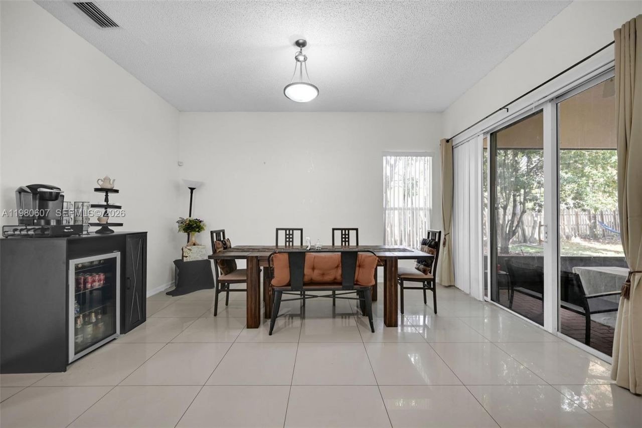 2007 NE 6th Ct , Homestead, FL 33033 Photo