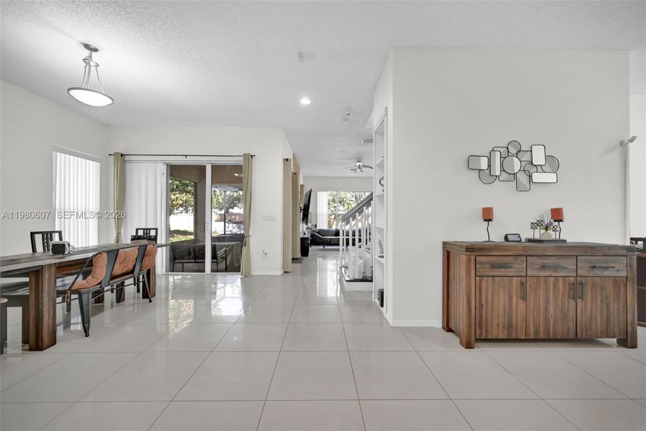 2007 NE 6th Ct, Homestead, FL 33033 Photo