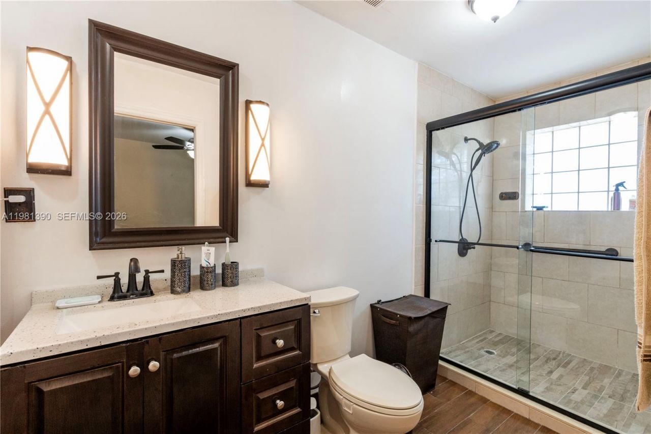 706 NW 135th Ct, Miami, FL 33182 Photo