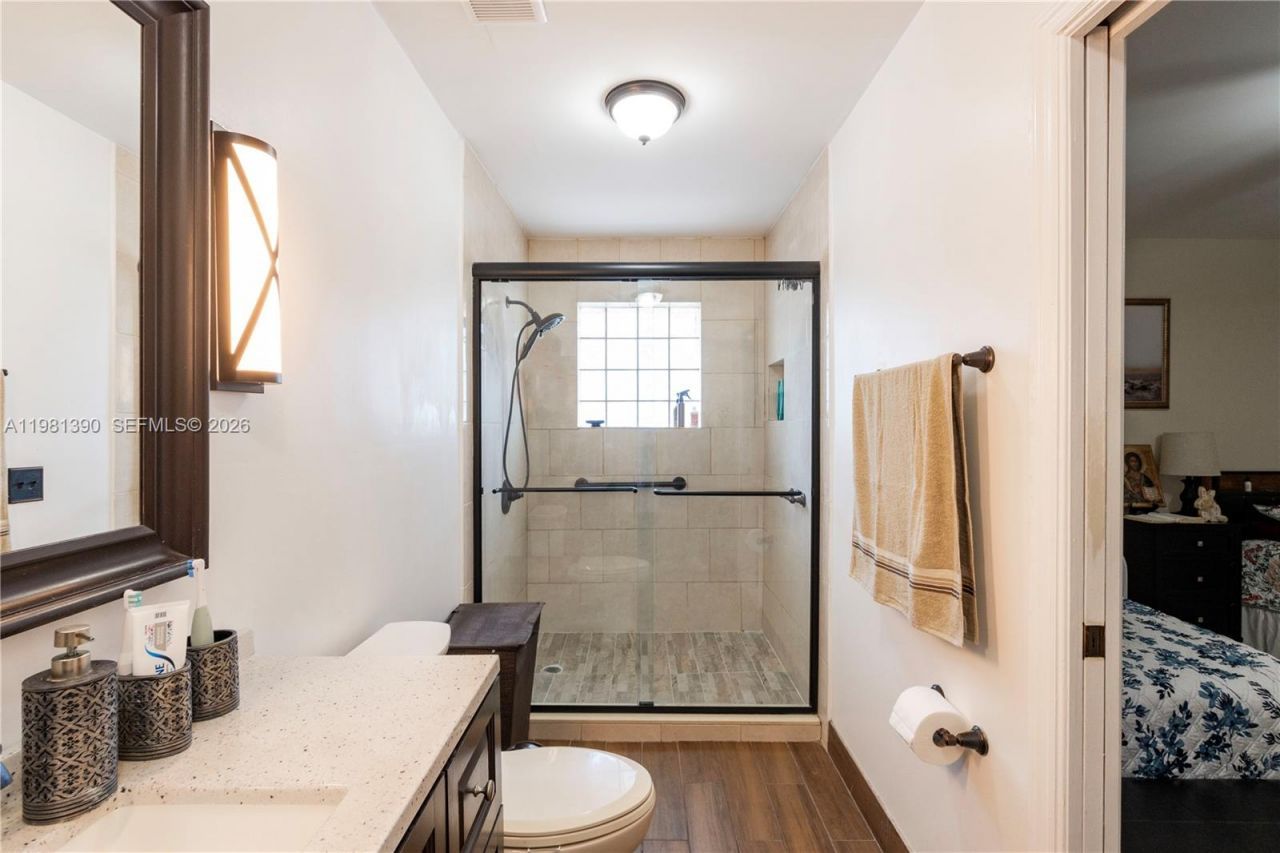 706 NW 135th Ct, Miami, FL 33182 Photo