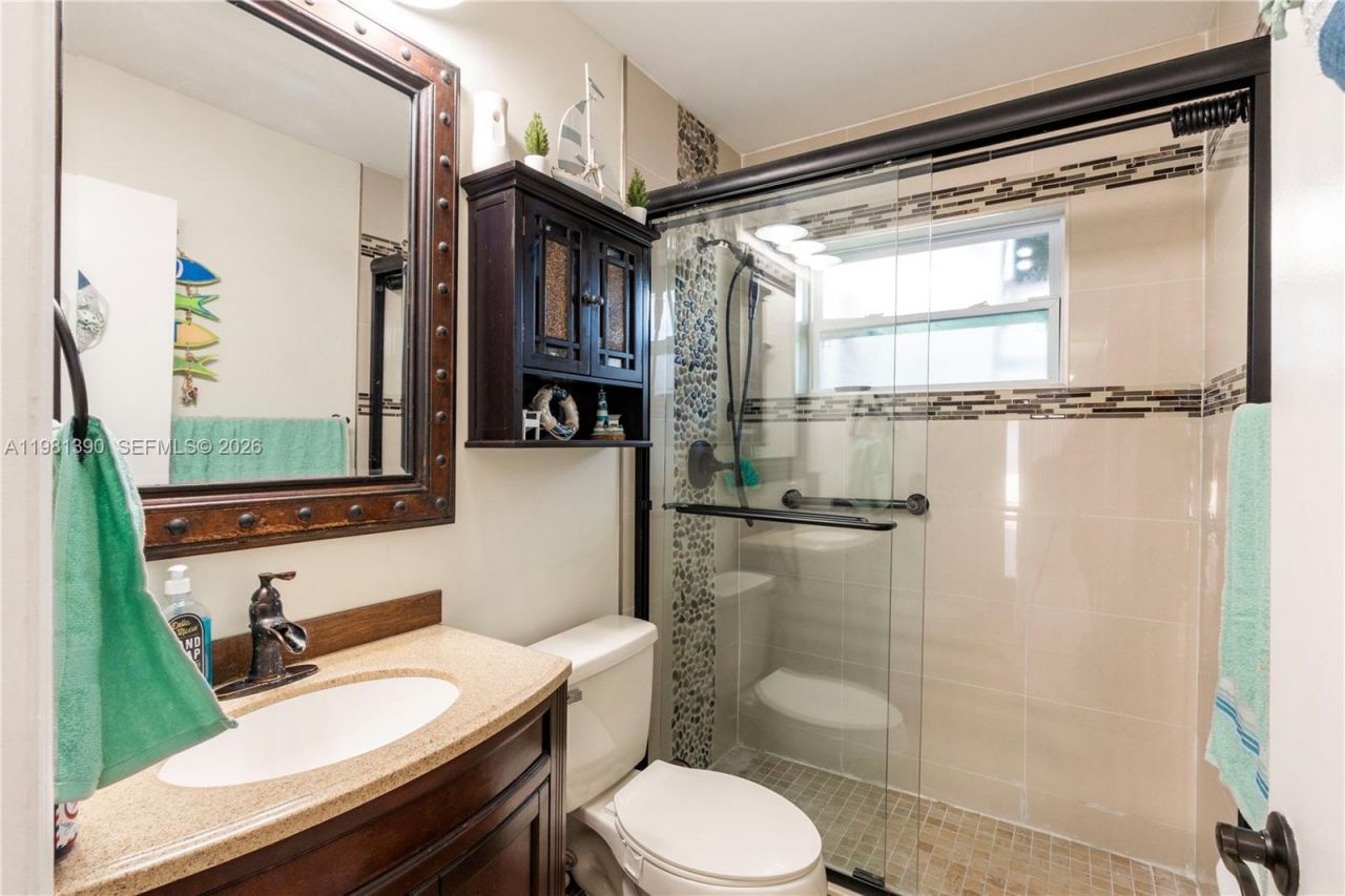 706 NW 135th Ct, Miami, FL 33182 Photo