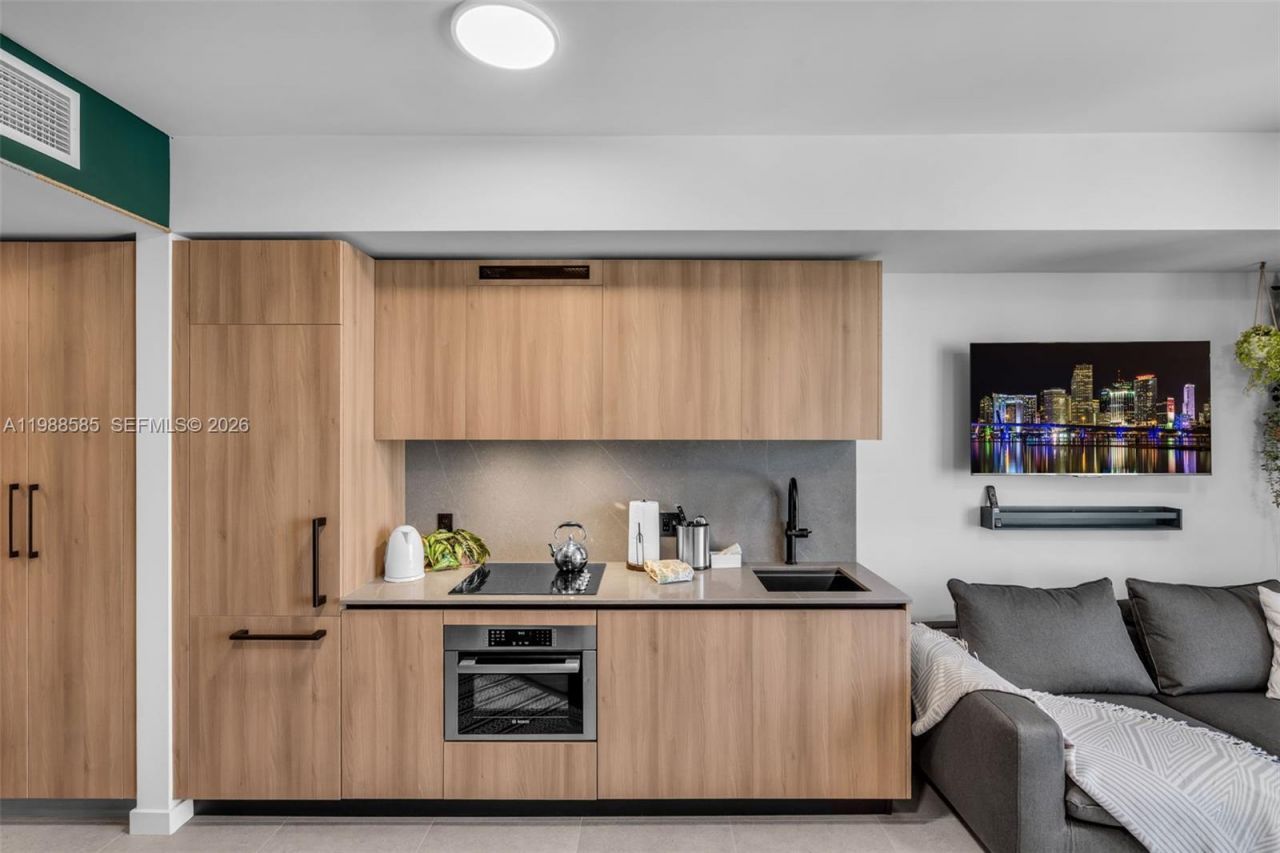 121 NE 5th St, Unit 2304, Miami, FL 33132 Photo