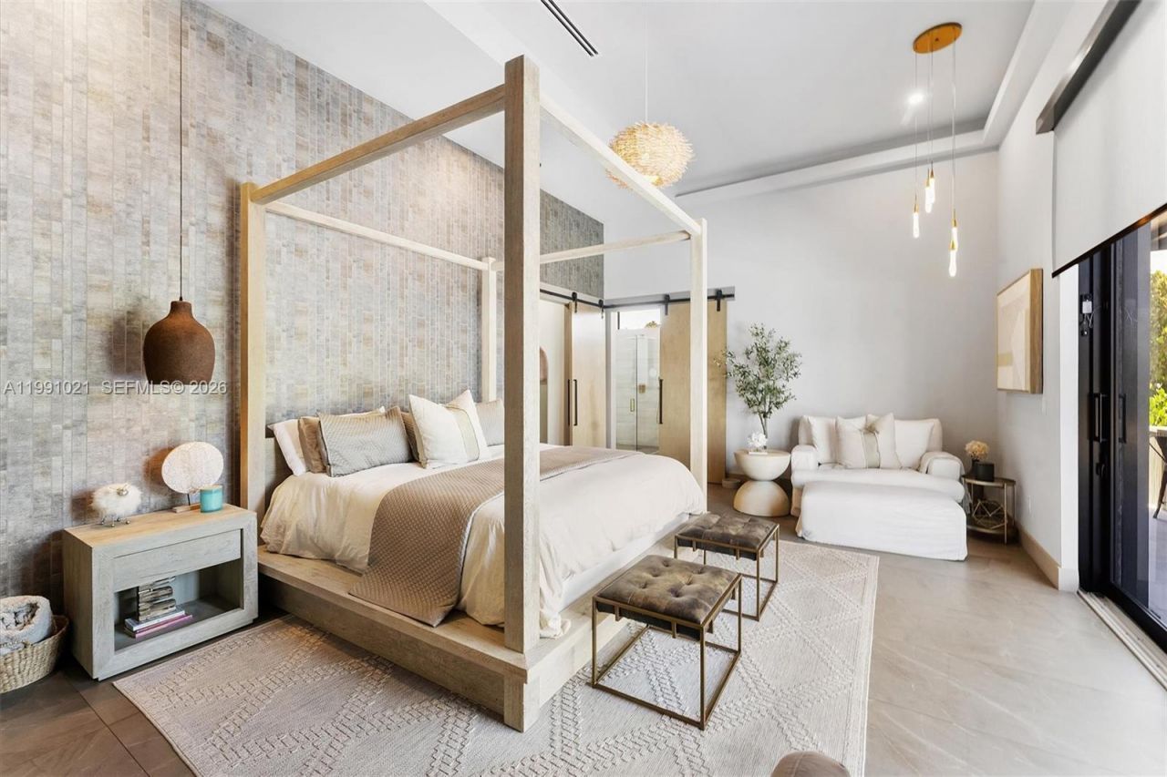 2215 NE 19th St , Fort Lauderdale, FL 33305 Photo