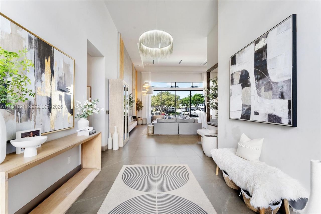 2215 NE 19th St , Fort Lauderdale, FL 33305 Photo