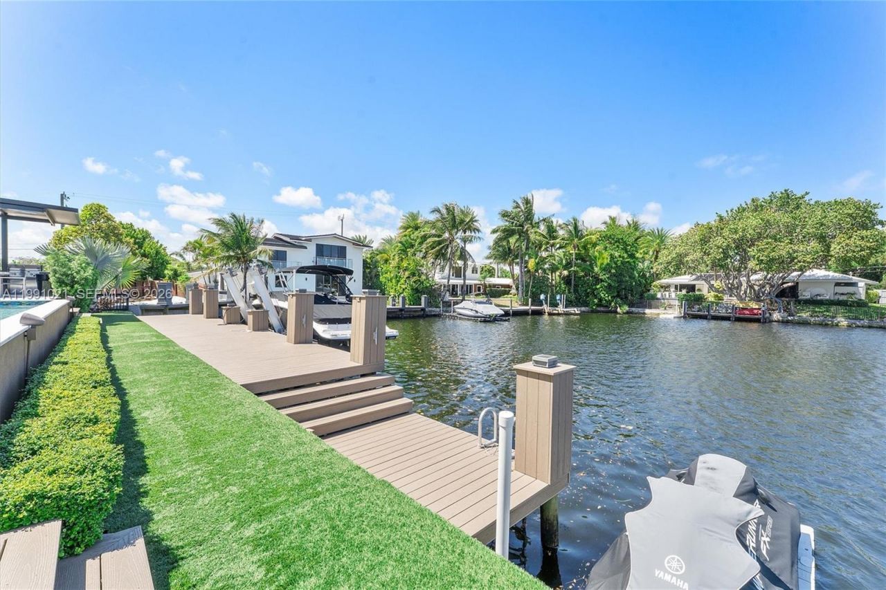 2215 NE 19th St , Fort Lauderdale, FL 33305 Photo