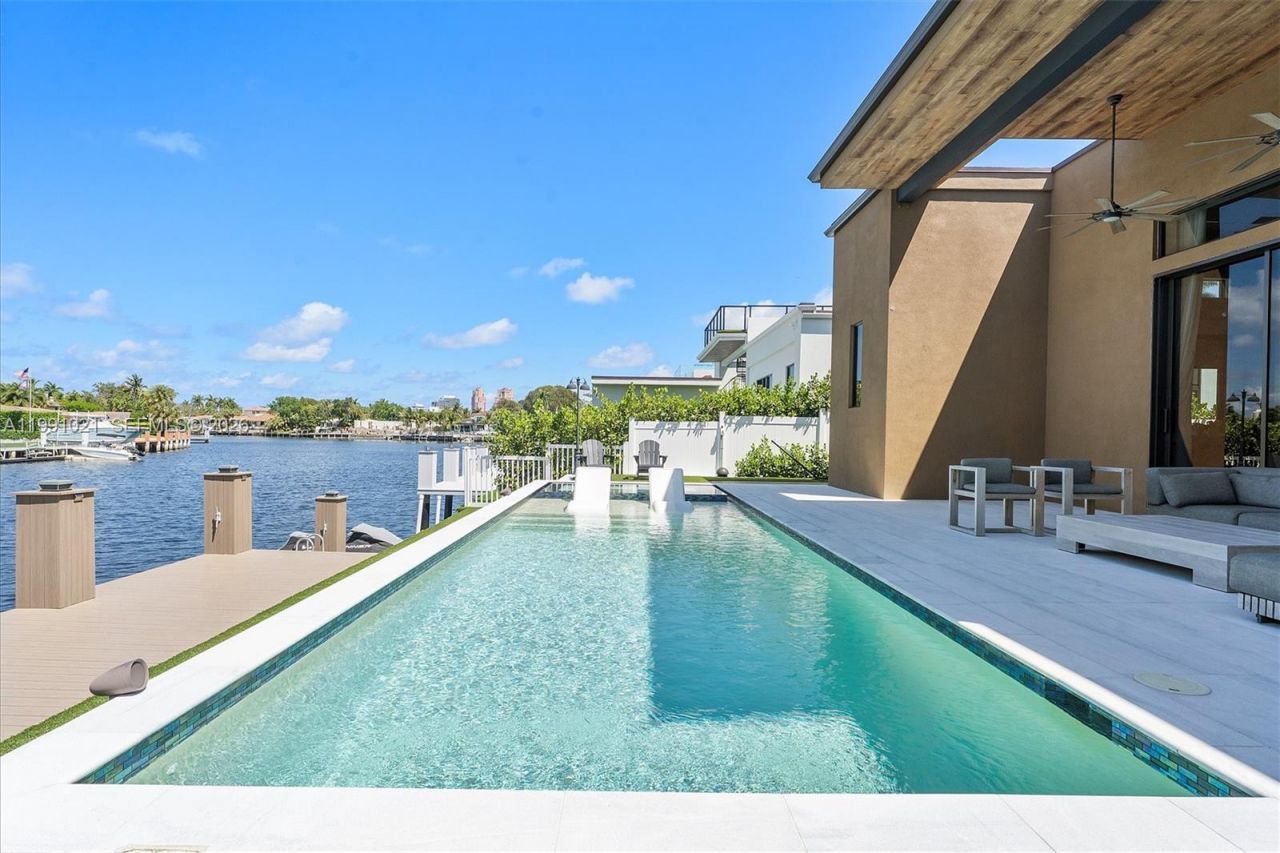 2215 NE 19th St , Fort Lauderdale, FL 33305 Photo