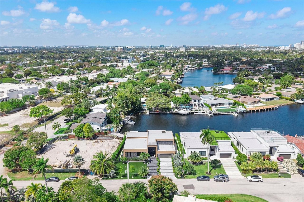 2215 NE 19th St , Fort Lauderdale, FL 33305 Photo