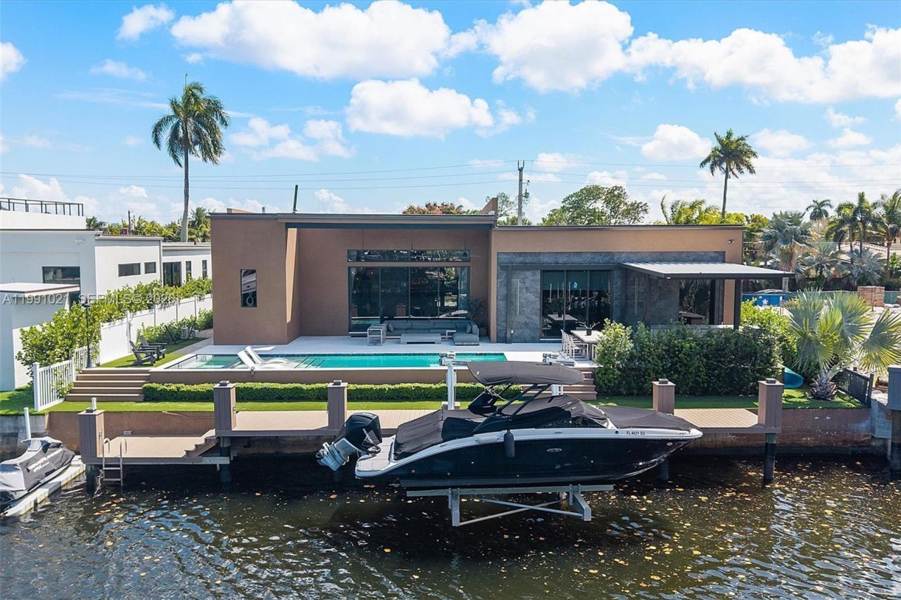 2215 NE 19th St , Fort Lauderdale, FL 33305 Photo