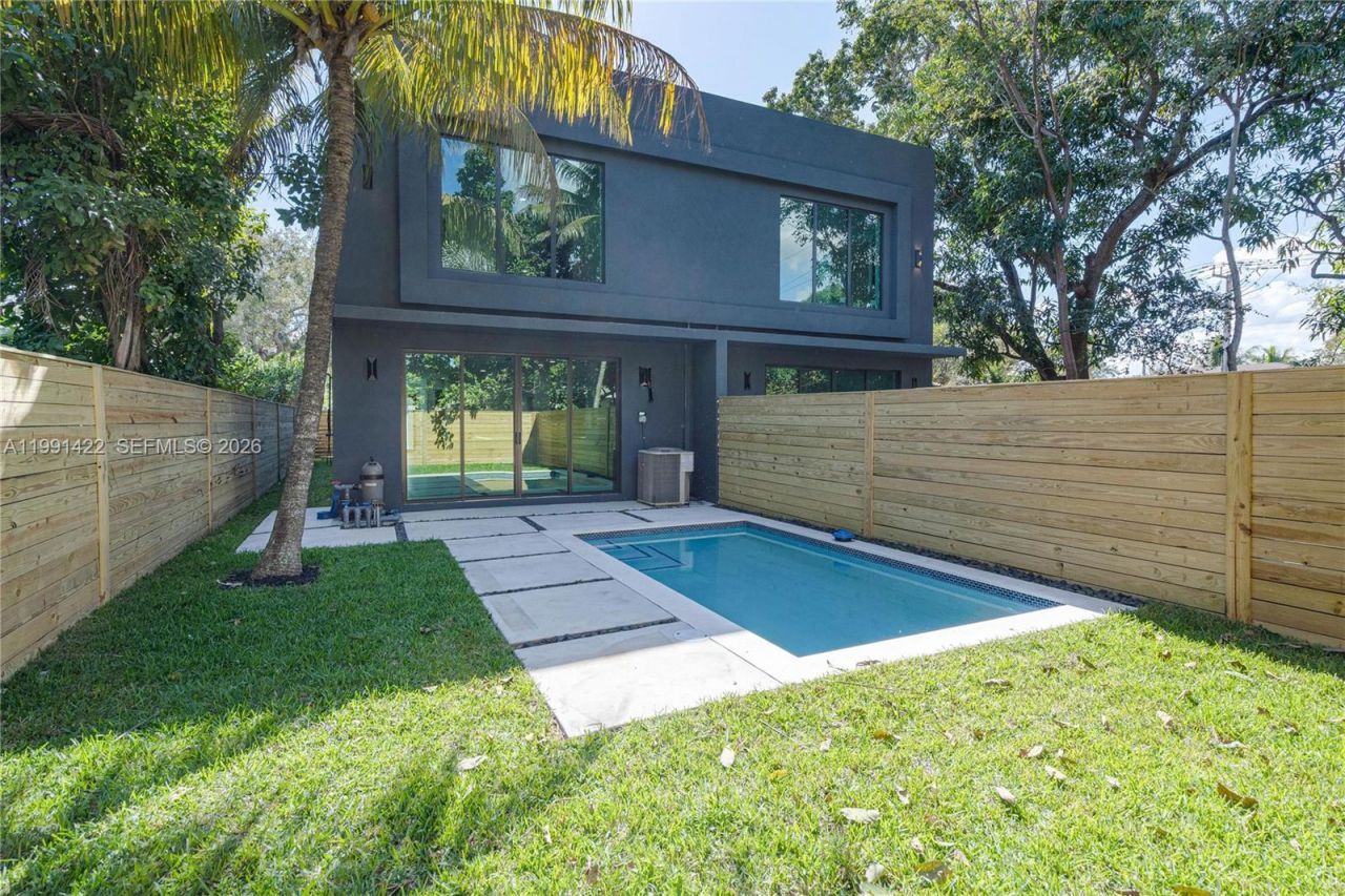 283 NW 52 St , Unit 283, Miami, FL 33127 Photo