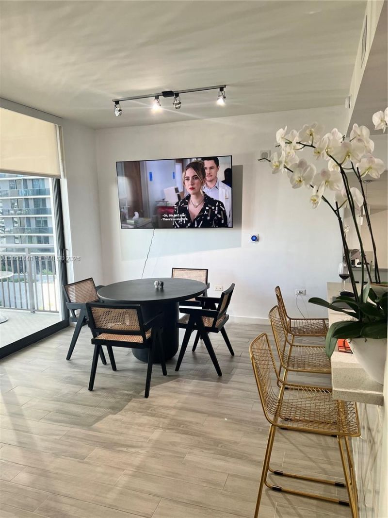 999 SW 1street, Unit 1515, Miami, FL 33130 Photo