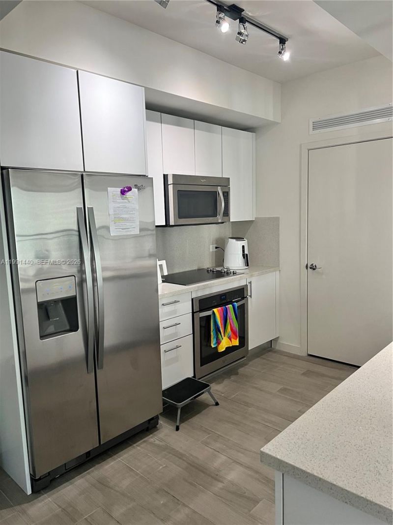 999 SW 1street, Unit 1515, Miami, FL 33130 Photo