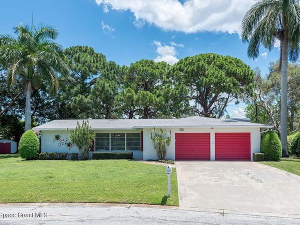 6116 7th Ave Drive W , Bradenton, FL 34207