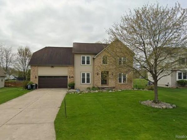 8251 N Port, Grand Blanc Twp, MI 48439