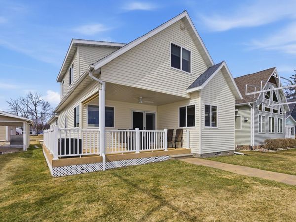 213 Bayshore Drive, Houghton Lake, MI 48629