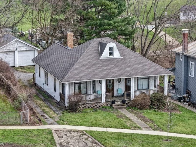 439 S Clay Street, Millersburg, OH 44654 Photo 6