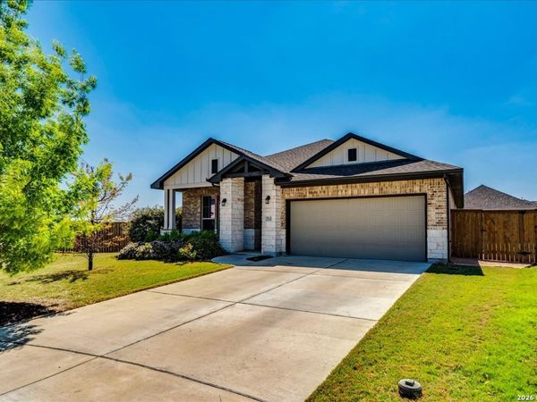712 Coyote Creek, Kyle, TX 78640