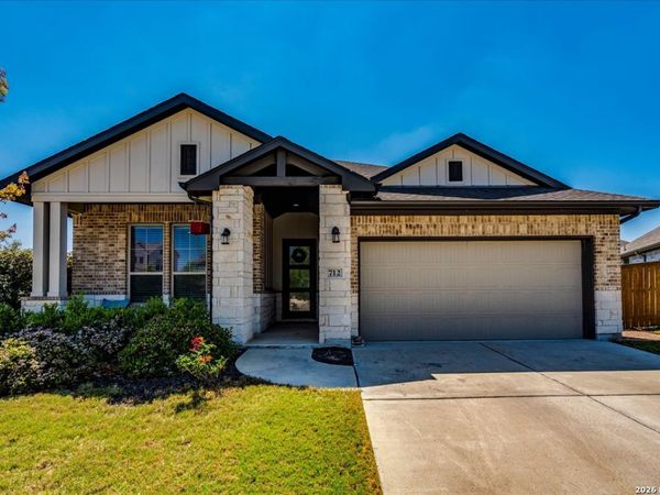 712 Coyote Creek, Kyle, TX 78640
