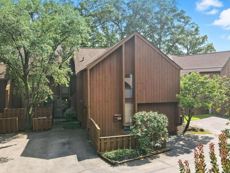 4981 Smoketalk Lane , Unit 4, Westerville, OH 43081 Photo 3