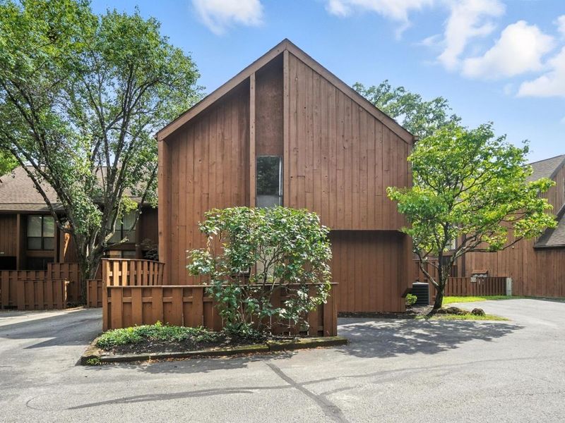 4981 Smoketalk Lane , Unit 4, Westerville, OH 43081 Photo 7