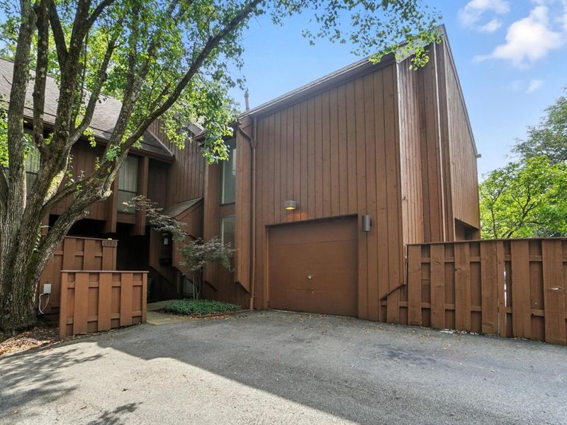 4981 Smoketalk Lane , Unit 4, Westerville, OH 43081 Photo 8