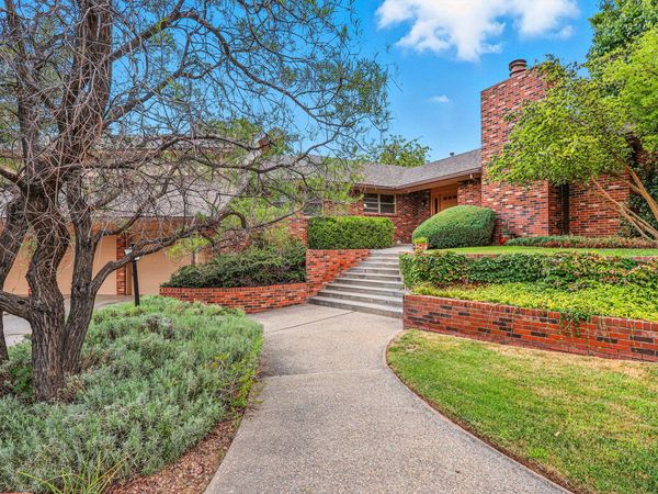 9801 Greenbrier Road NE, Albuquerque, NM 87111