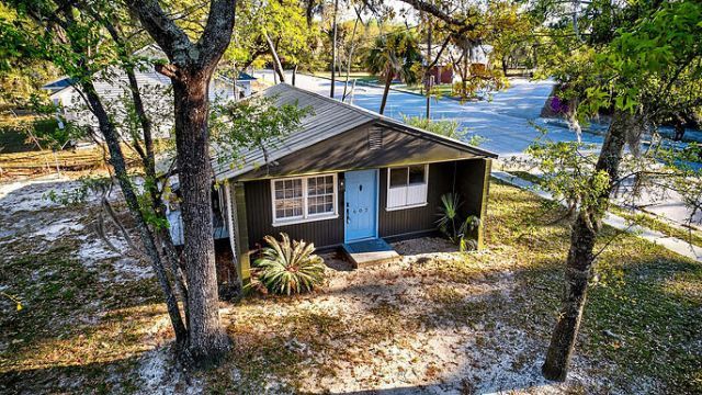 602 Chaplin Street Photo 22