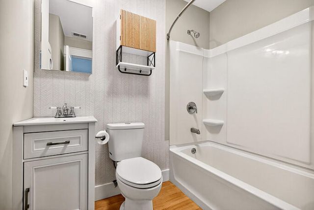 602 Chaplin Street Photo 6