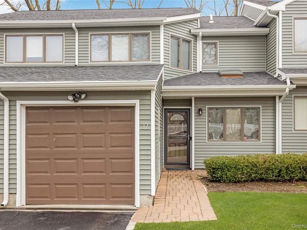 17 Jeremy Circle , Nesconset, NY 11767
