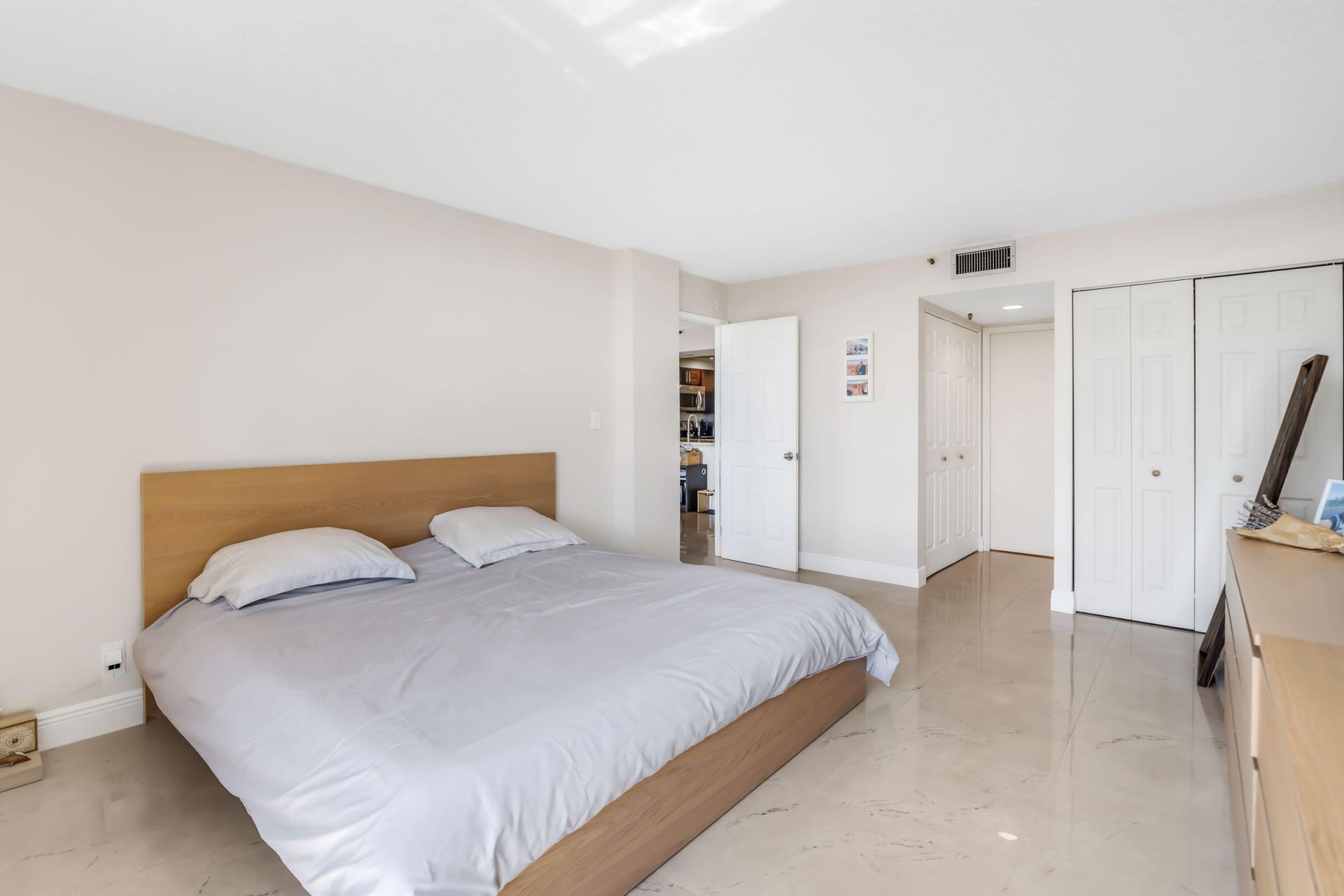 22 Royal Palm Way, Unit Ph606, Boca Raton, FL 33432 Photo